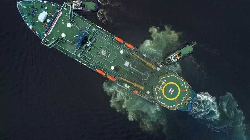 Прибытие атомного ледокола "Арктика" в порт Мурманска. Павел Львов, РИА Новости Прибытие атомного ледокола "Арктика" в порт Мурманска. Павел Львов, РИА Новости - «Россия сегодня», 800, 24.10.2021